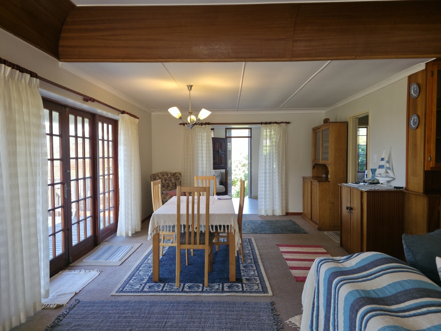 4 Bedroom Property for Sale in Paradise Beach Eastern Cape